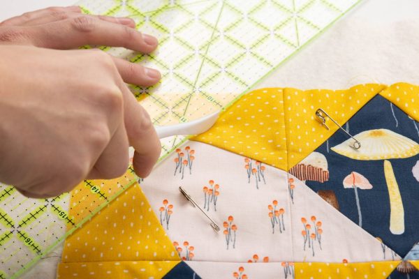 Marcador/Prensador Clover Hera para Apliqué y Costura de 6"