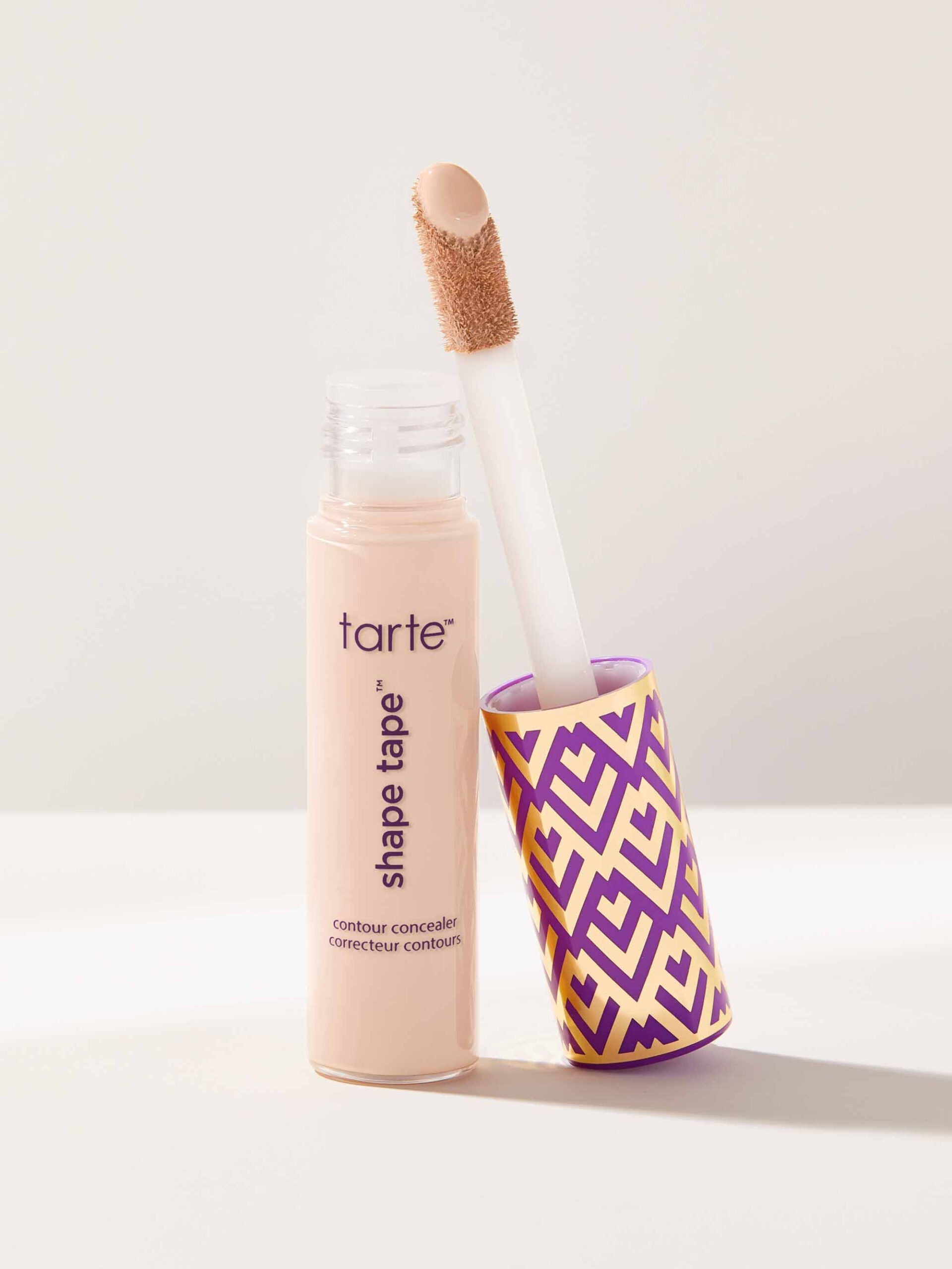 TARTE SHAPE TAPE 20B light