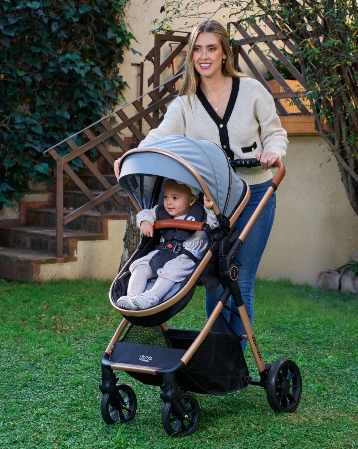Carriola Travel System Con Base Ventura Lifestyle By Infanti Color Gris