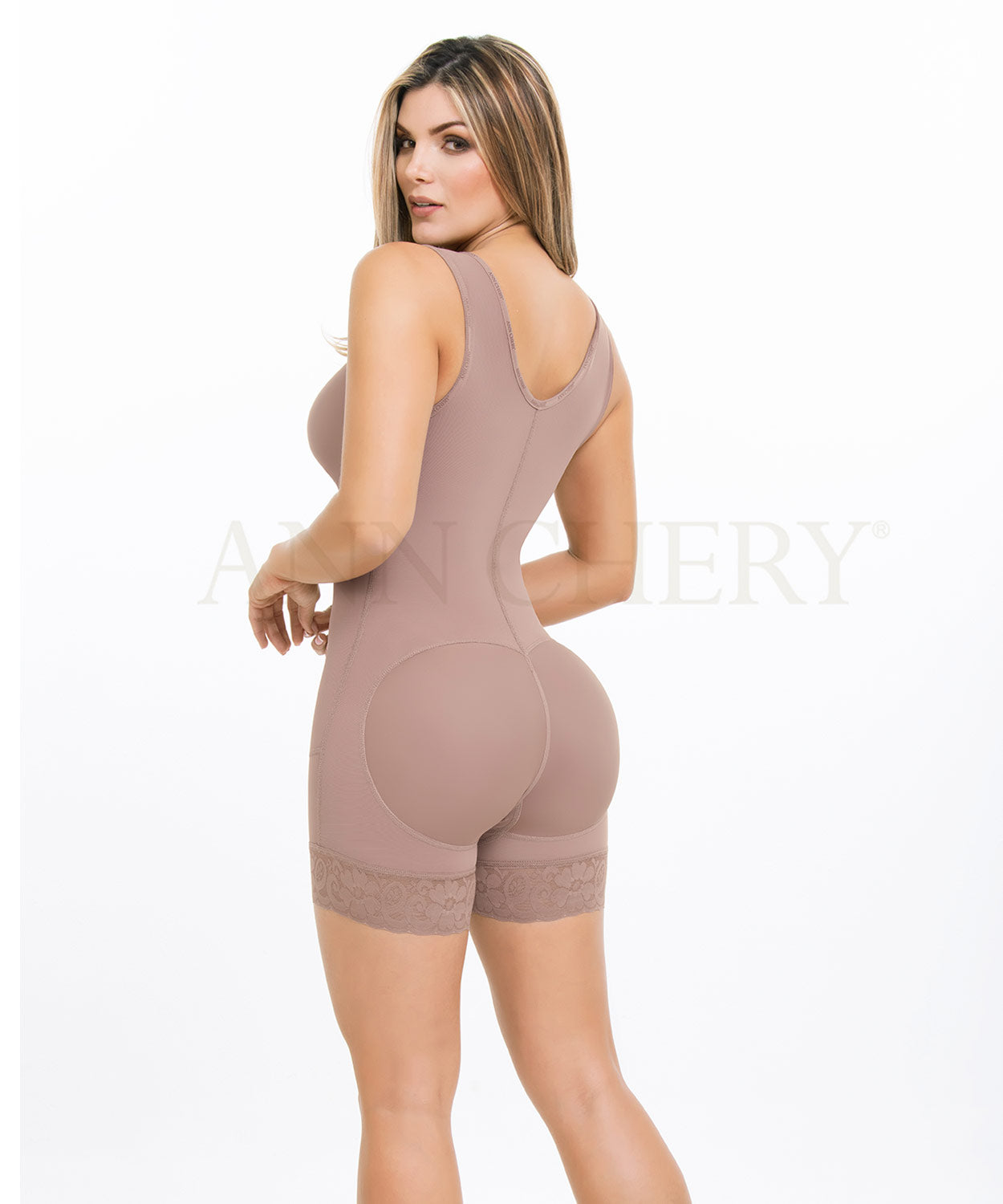 Faja Giovanna 5011 de Ann Chery®