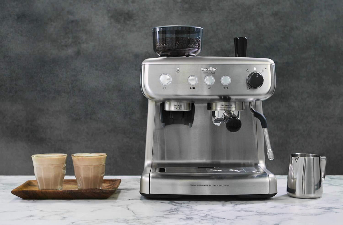 Cafetera con molinillo