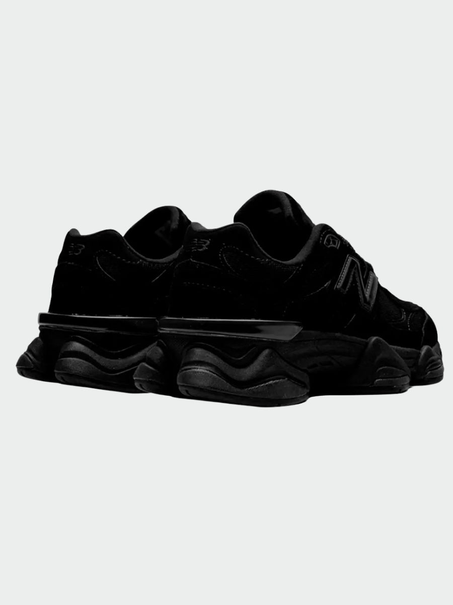 TENIS NEW BALANCE 9060 TRIPLE BLACK LEATHER