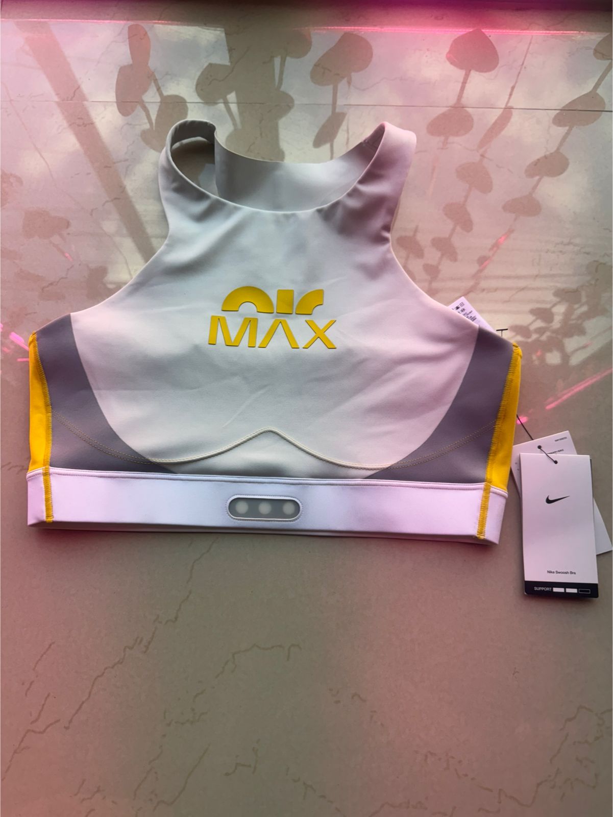 Nike Swoosh Bra Dri-FIT para mujer