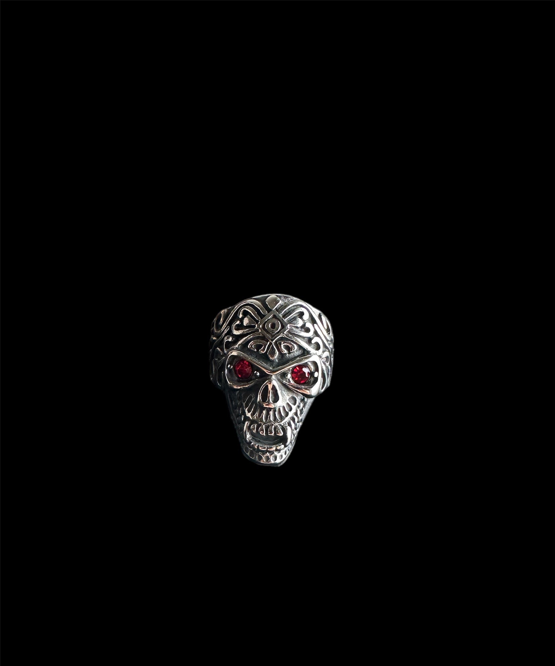 Anillo Calavera Plata Ojos Rojos