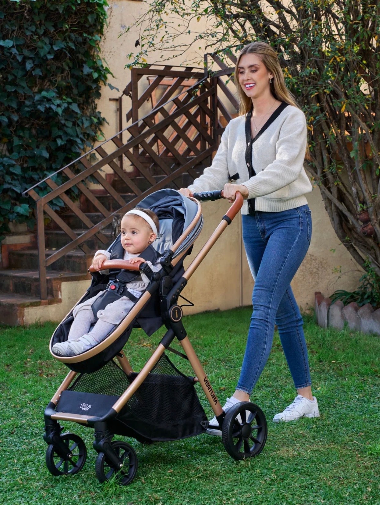 Carriola Travel System Con Base Ventura Lifestyle By Infanti Color Gris