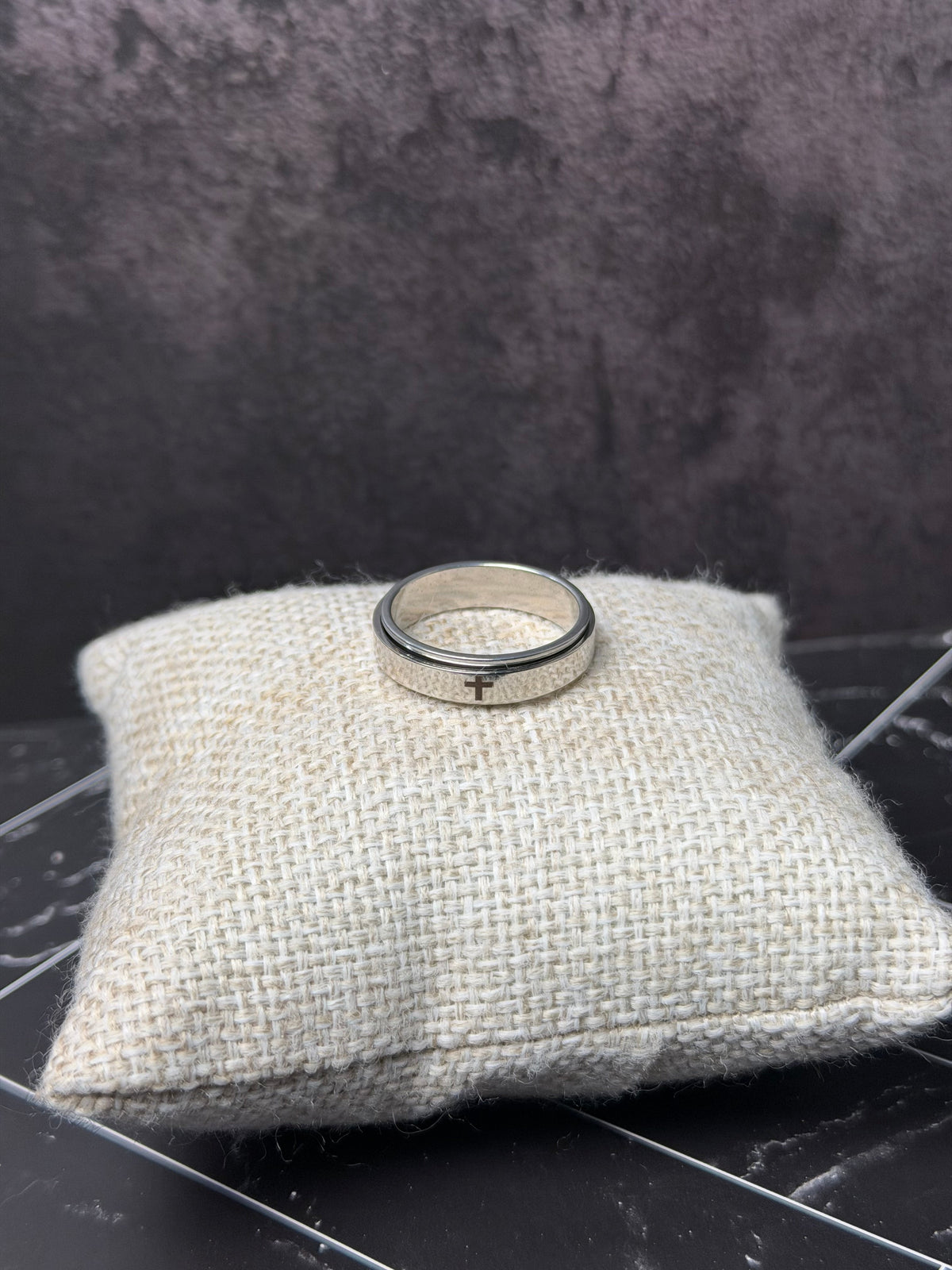 Anillo Cruz Grabada