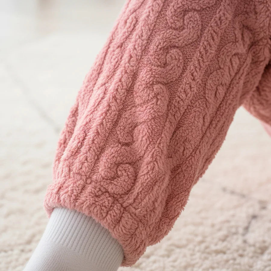 Conjunto de Pijama Suave y Cálido - Textura Abrigadora