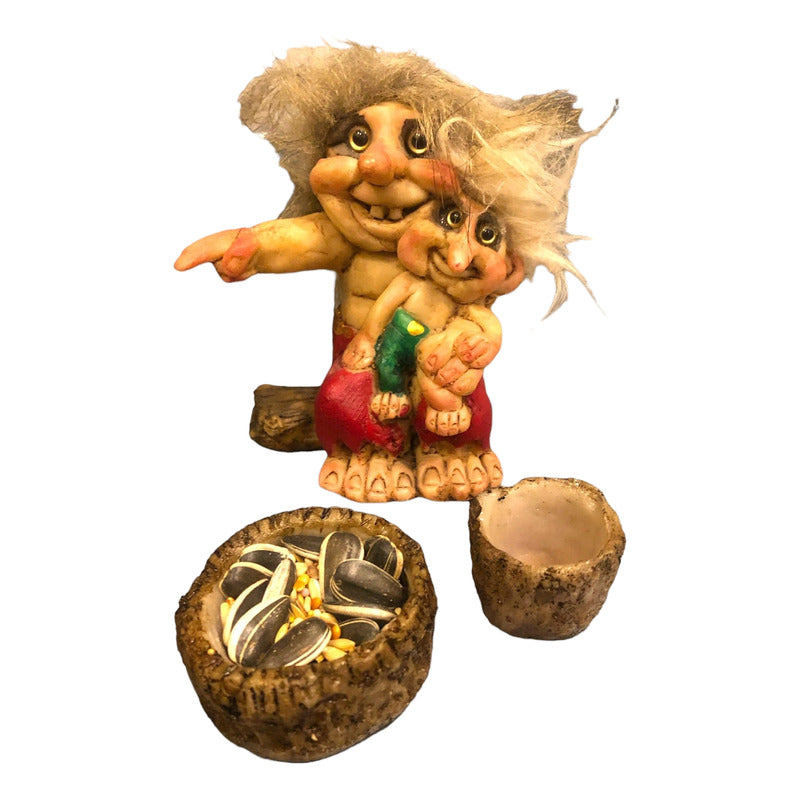 Troll Creatividad + Comedero 9 Cm Figura De Resina Nacional Variado