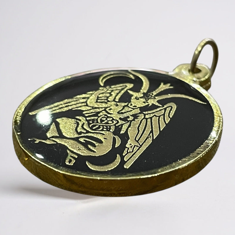 Medalla Encapsulada 30mm Amuleto De Protección Varios Modelo Baphomet