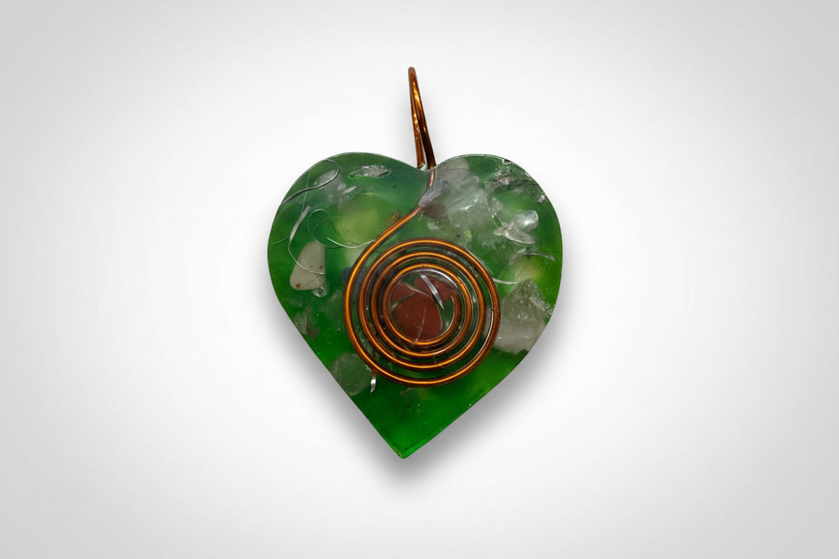 Orgonita Colgante Corazon Dije Amuleto Limpia La Energía
