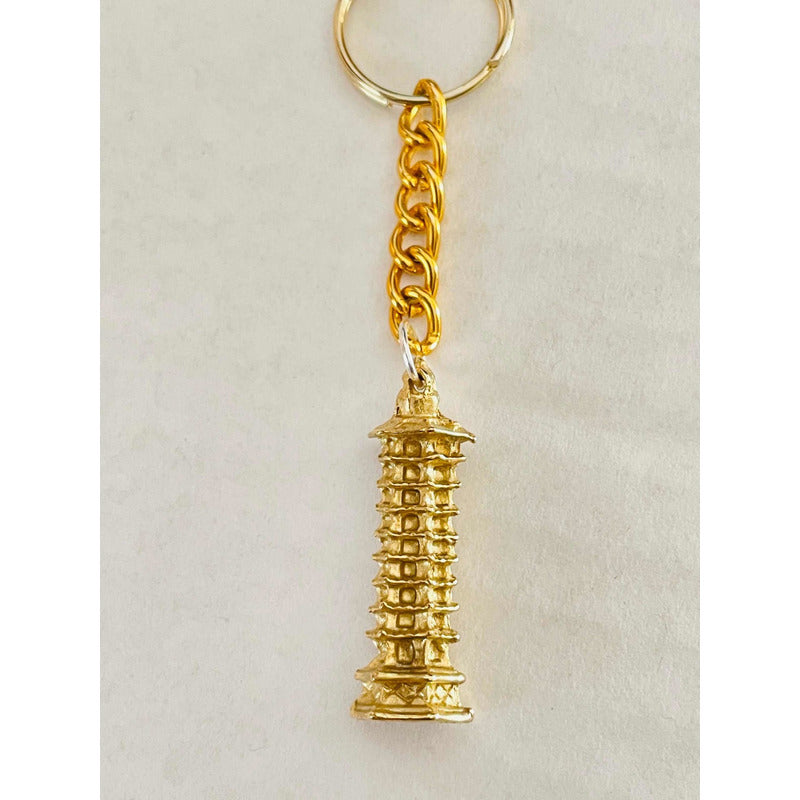 Pagoda Feng Shui En Metal Llavero