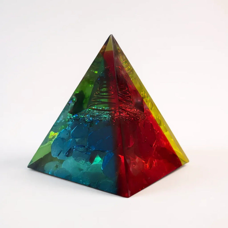 Piramides De Resina Pulida Varios Modelos 8.5x7x7 Cm