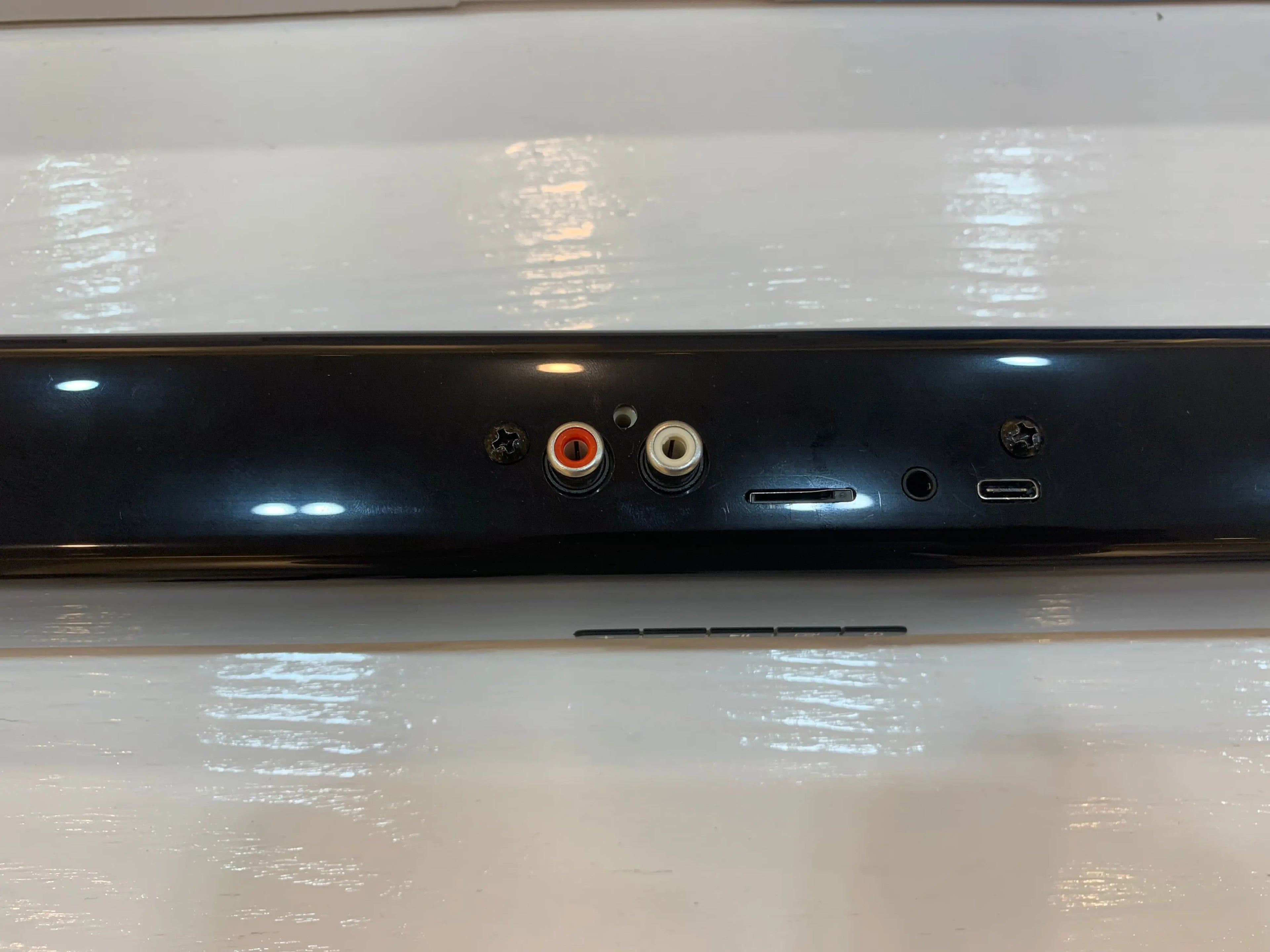 Altavoz inalámbrico con barra