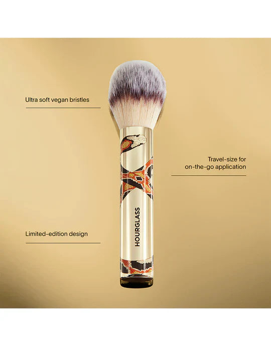 HOURGLASS Veil Travel Powder Brush SNAKE