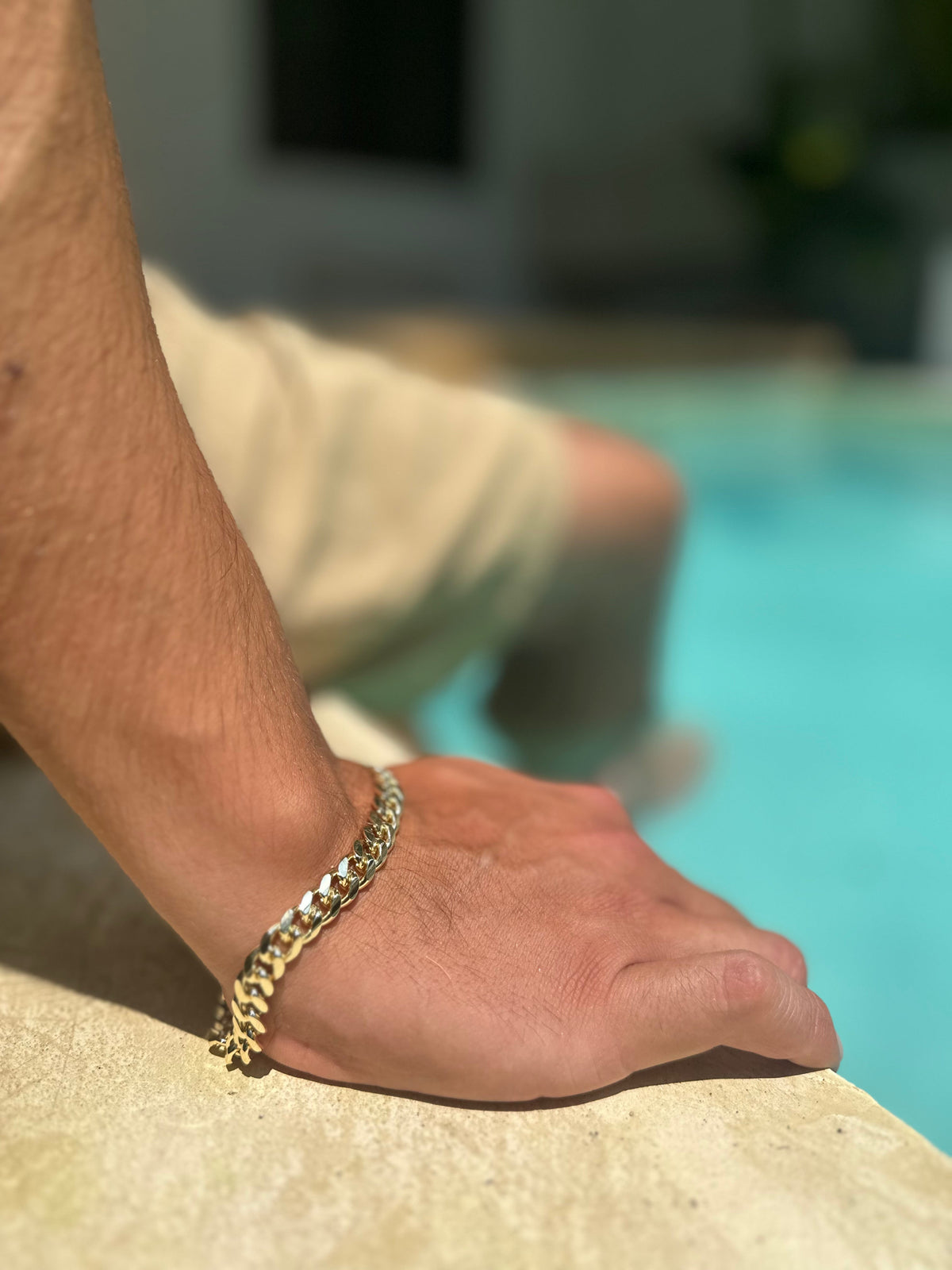 Pulsera Cubana 7.5 mm Oro Laminado 18 K