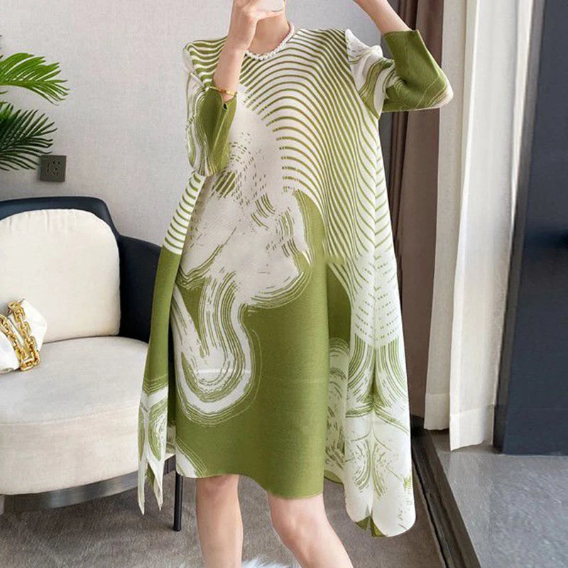 Vestido estampado plisado para ocasiones formales,