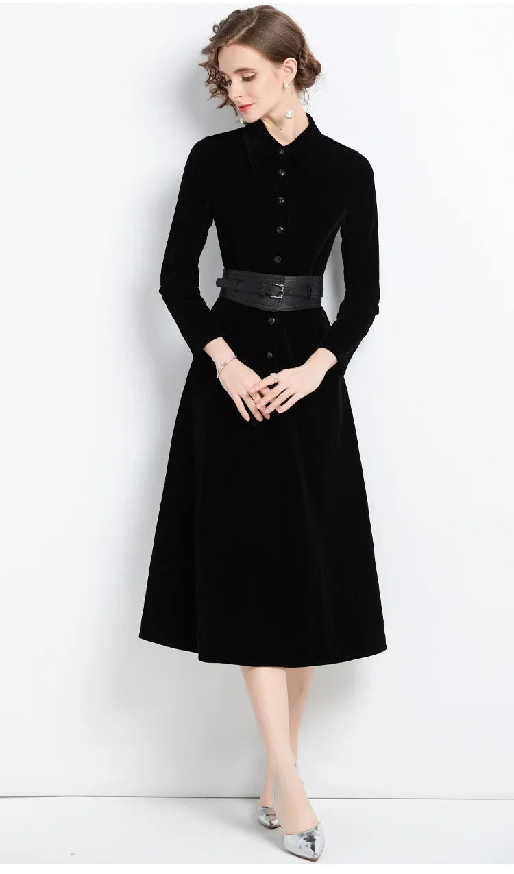Vestido negro de terciopelo de estilo británico,
