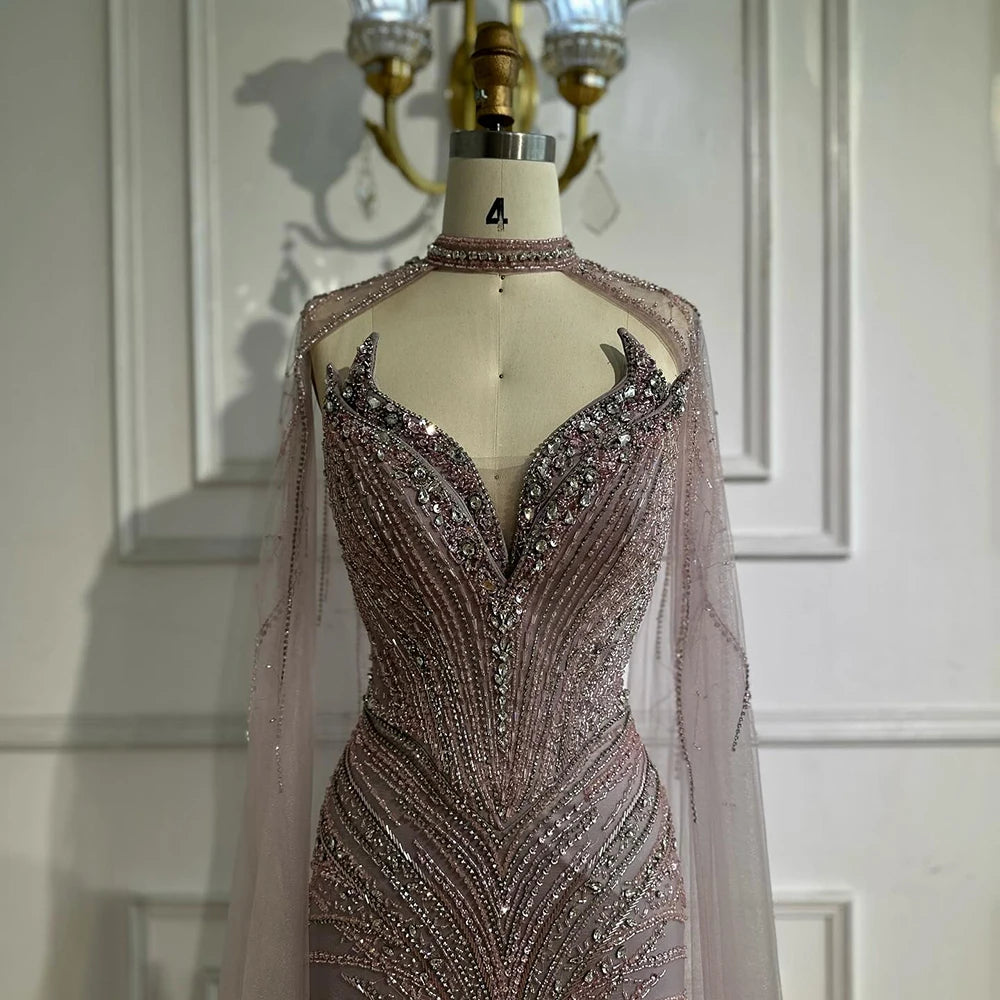 vestidos de noche de sirena con plumas