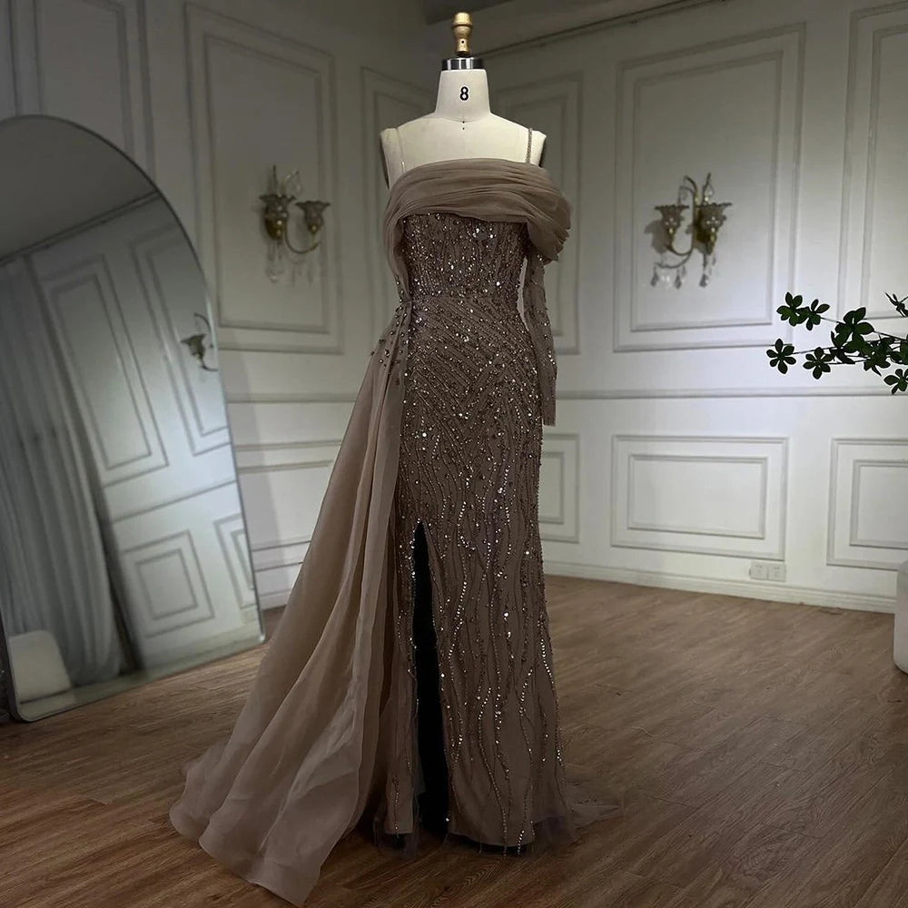 vestidos de noche de un hombro, sirena azul, perlas