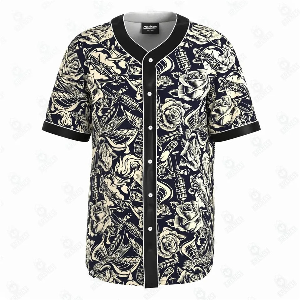 Camiseta de béisbol con patrón de tatuaje