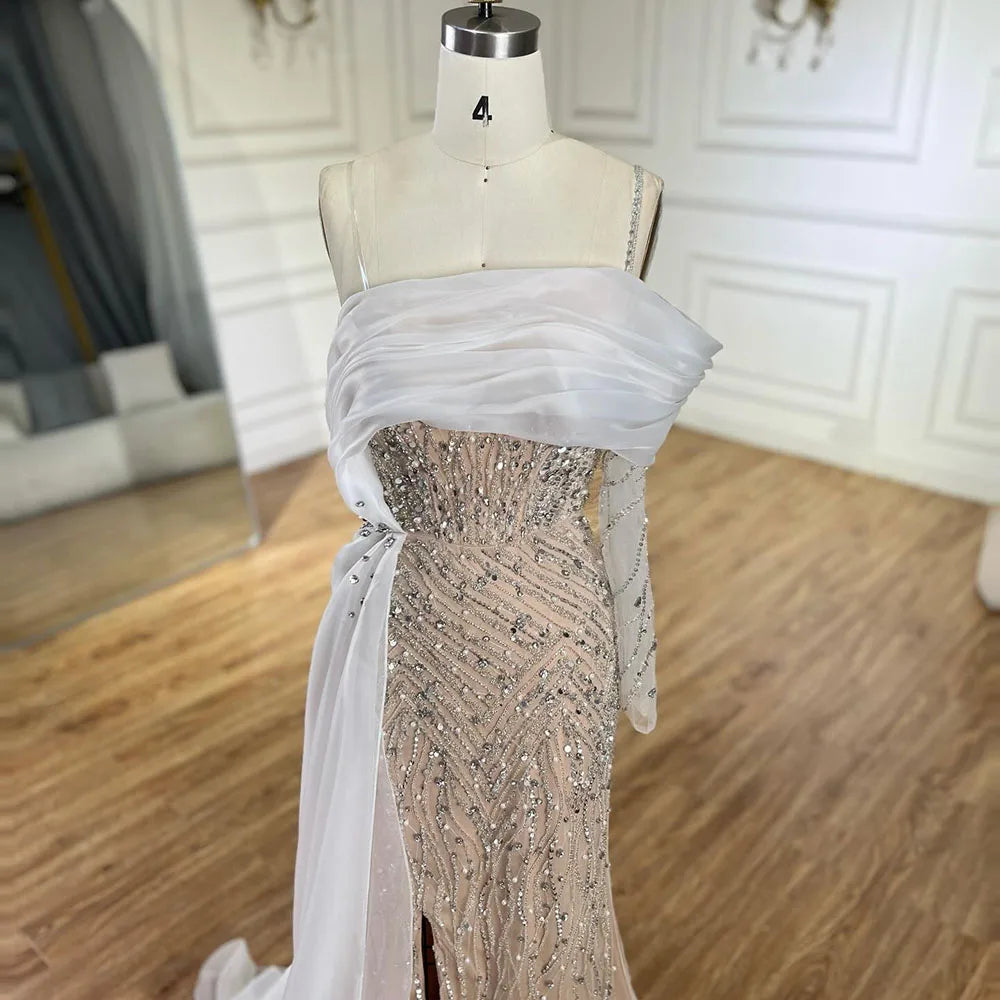 vestidos de noche de un hombro, sirena azul, perlas