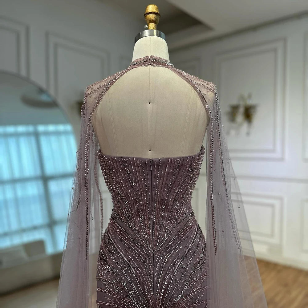 vestidos de noche de sirena con plumas