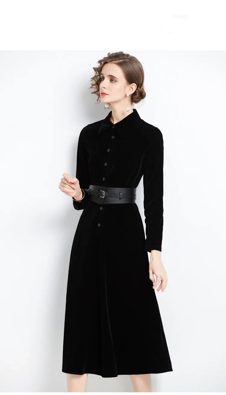 Vestido negro de terciopelo de estilo británico,