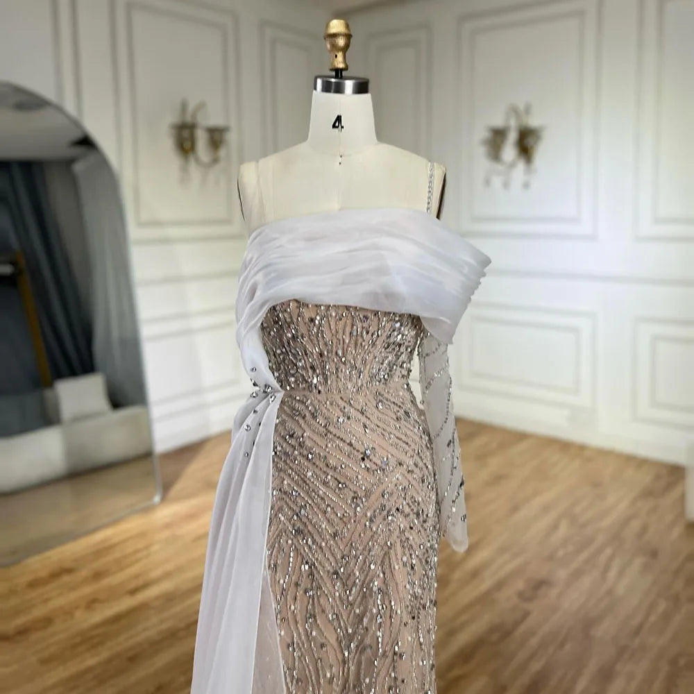 vestidos de noche de un hombro, sirena azul, perlas