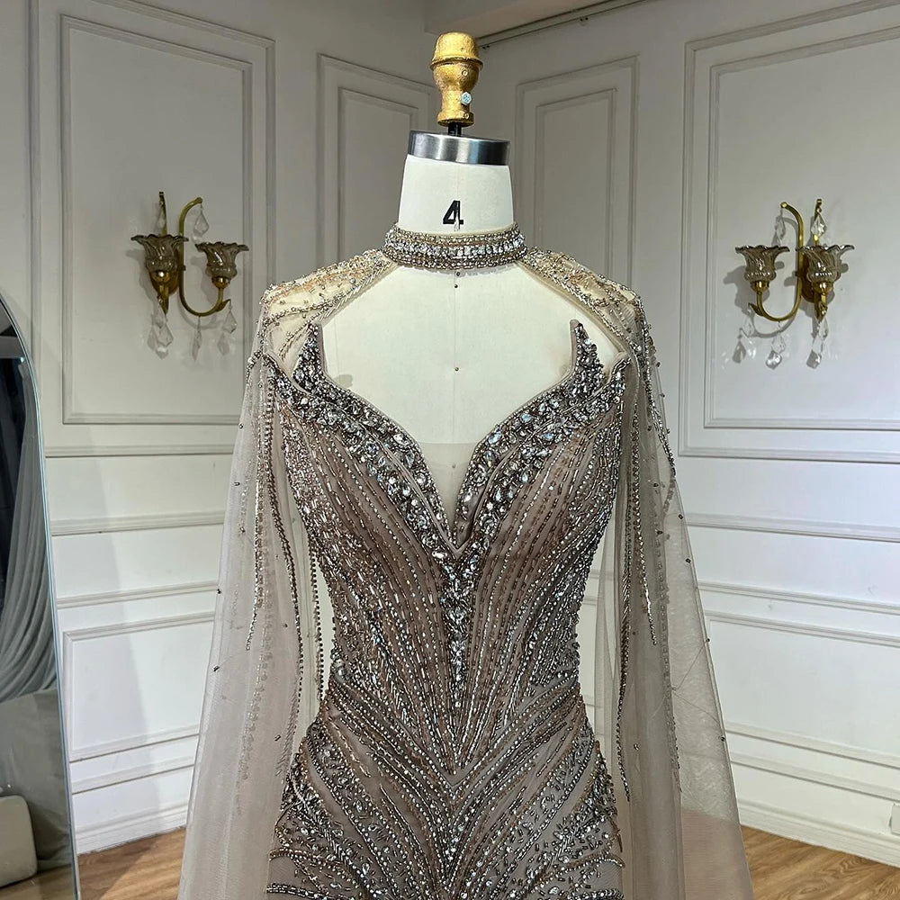 vestidos de noche de sirena con plumas