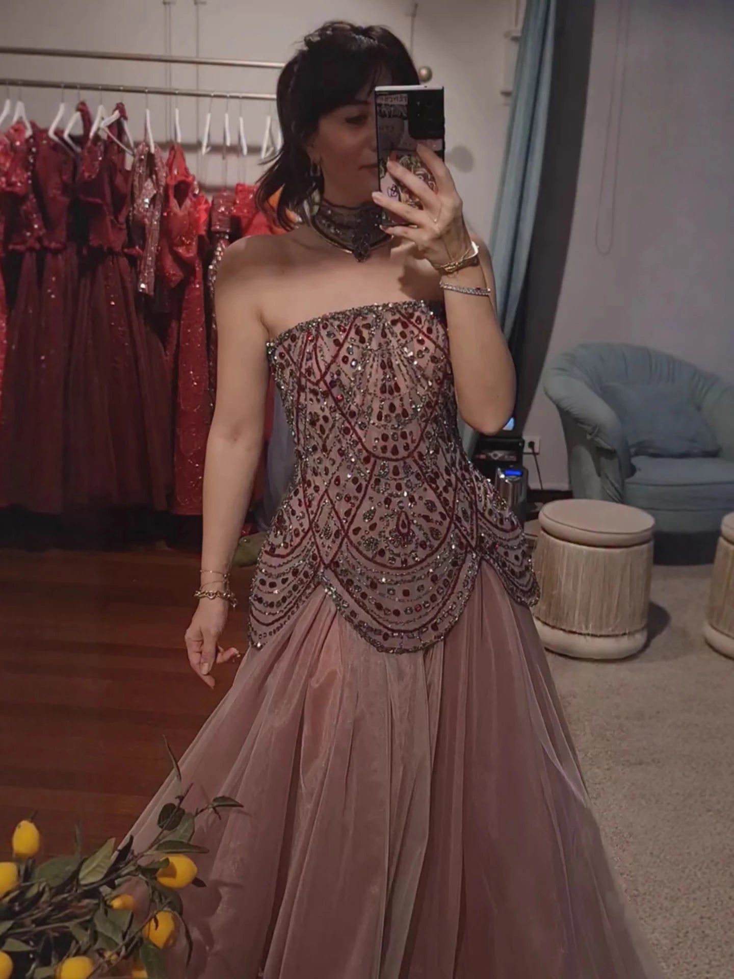 Vestido rojo vino árabe,