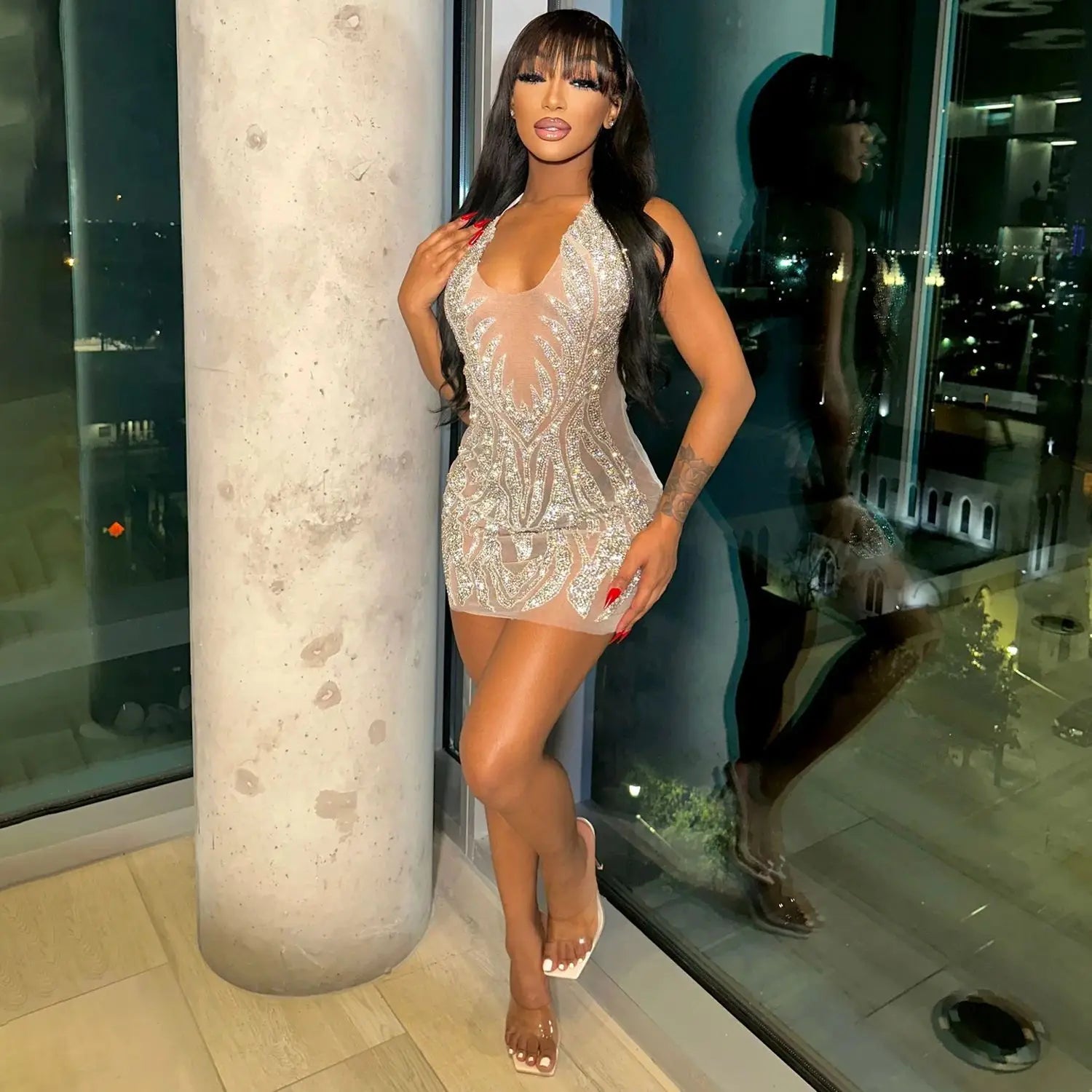 vestido Midi ajustado con espalda descubierta