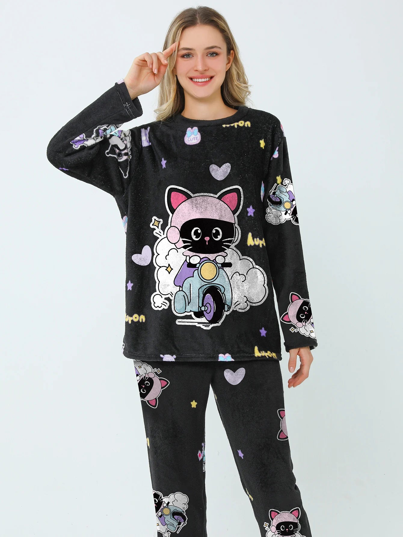 Conjunto de Pijama de Felpa