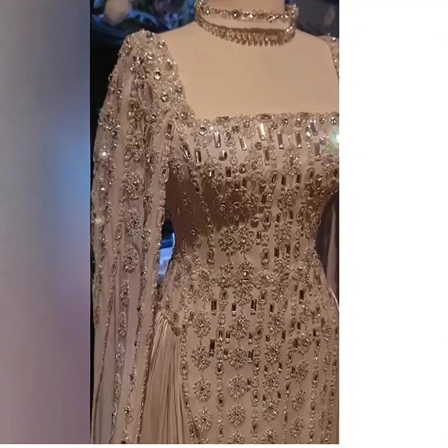 vestido de noche de cristal