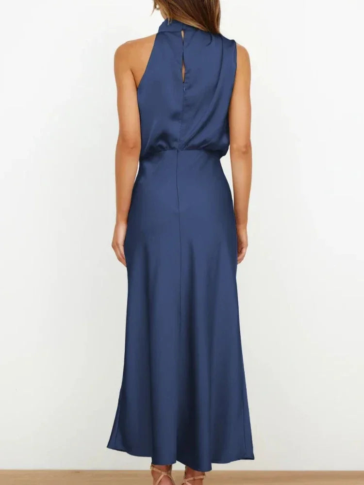 Vestido largo de satén de seda sin mangas