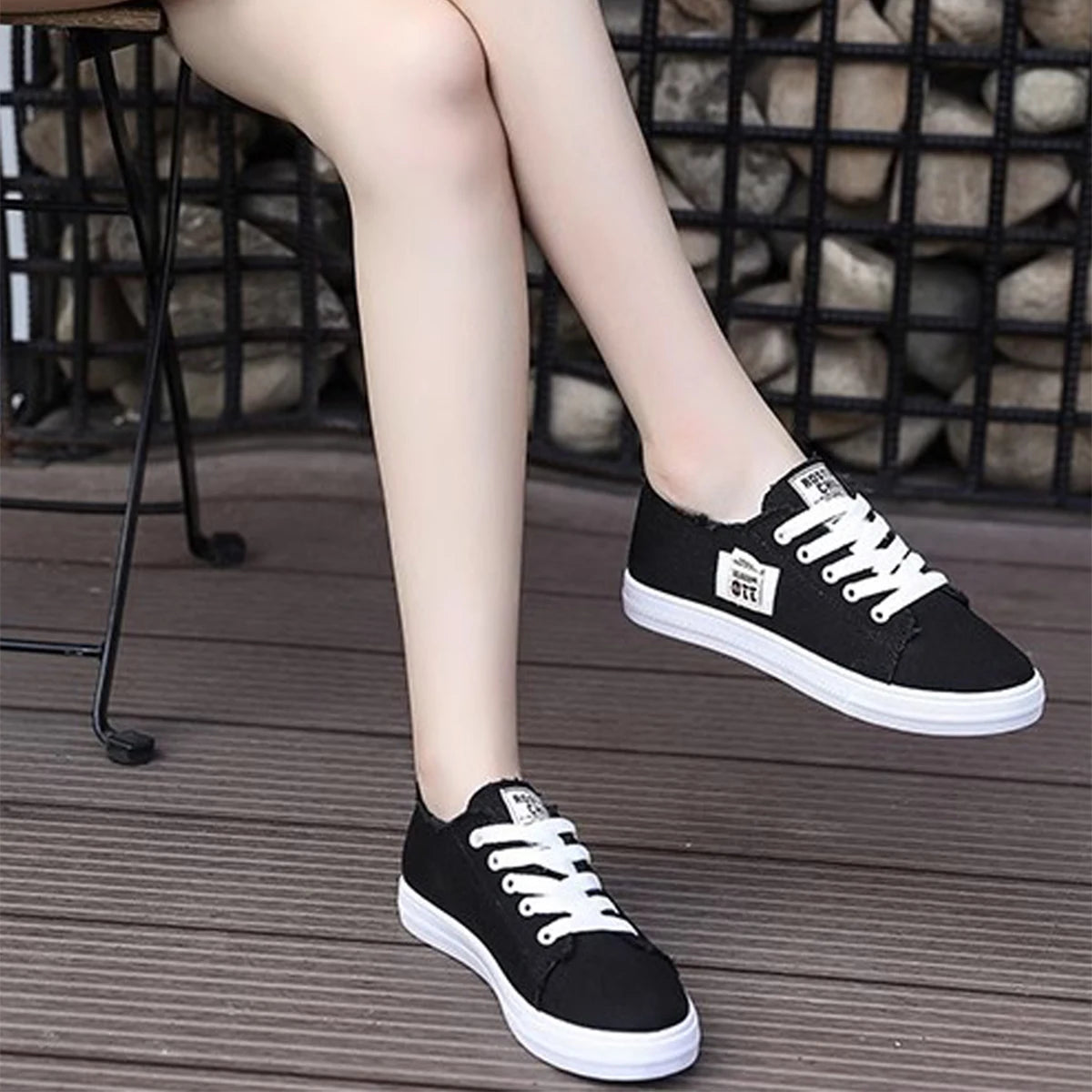 Zapatos de mujer  resistentes al desgaste.