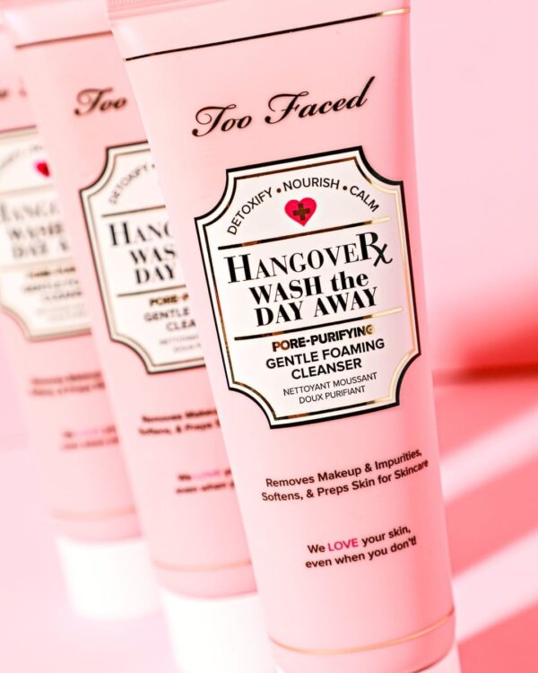 TOO FACED HANGOVER WASH THE DAY AWAY PORE-PURIFYING GENTLE FOAMING CLEANSER 125ml