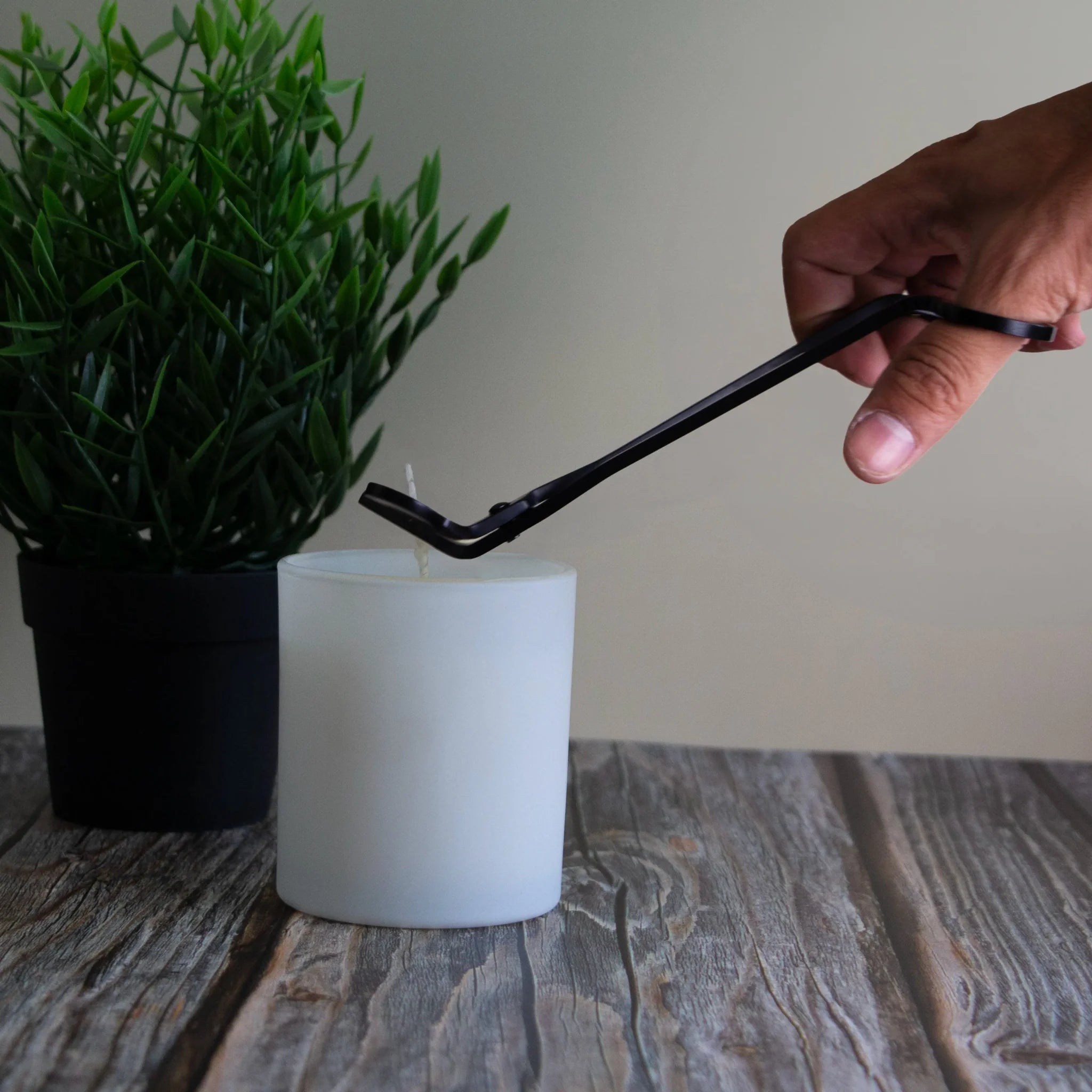 Apagavelas Cortapabilo y Gancho de Pabilo - Kit de Herramientas para Cuidado de Velas - Negro Mate