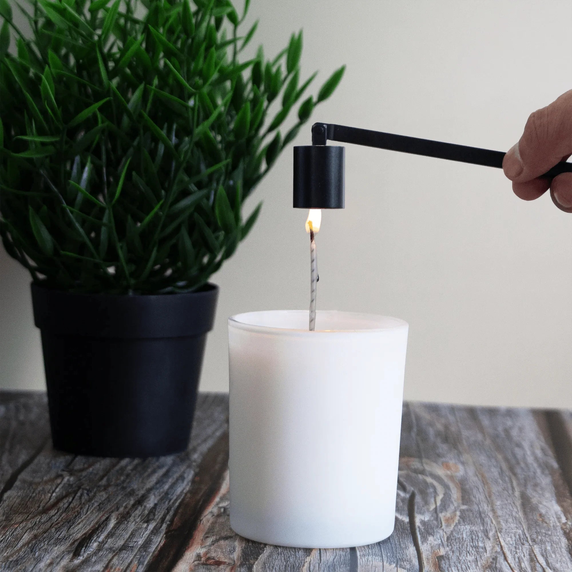 Apagavelas Cortapabilo y Gancho de Pabilo - Kit de Herramientas para Cuidado de Velas - Negro Mate