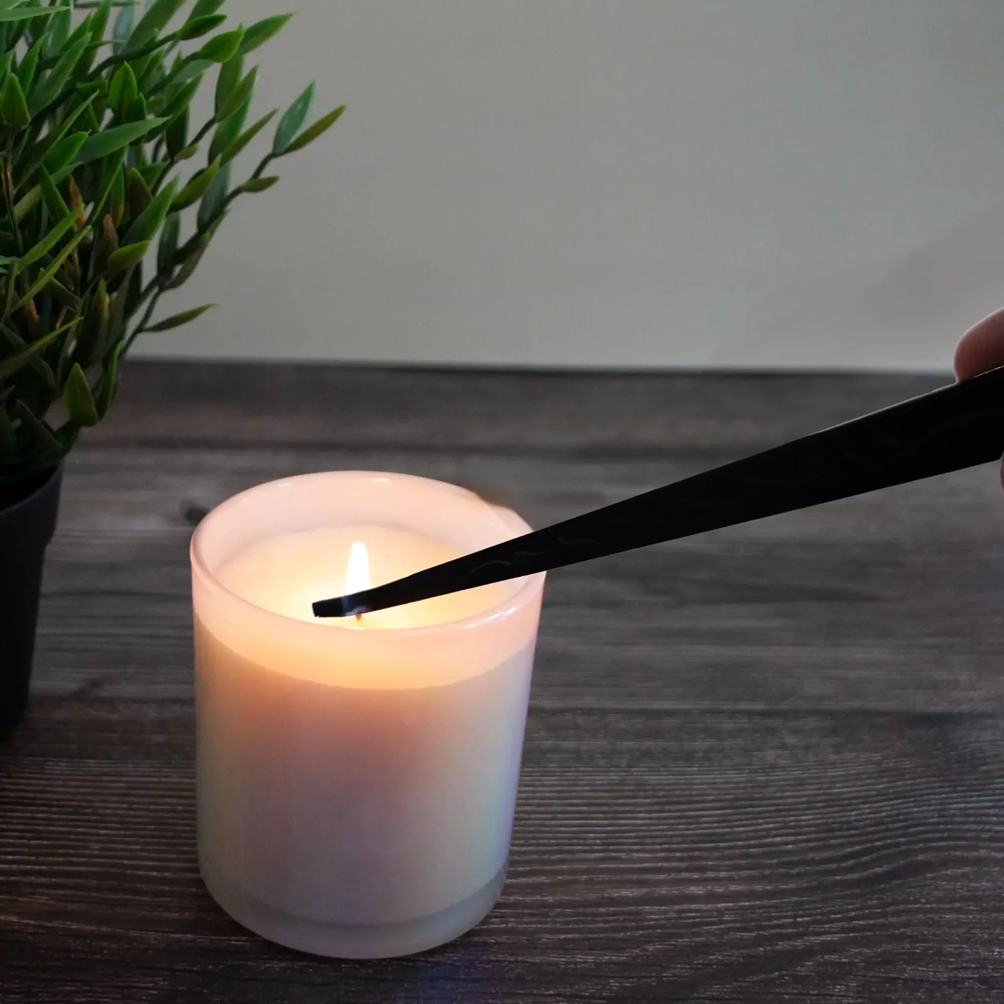 Apagavelas Cortapabilo y Gancho de Pabilo - Kit de Herramientas para Cuidado de Velas - Negro Mate