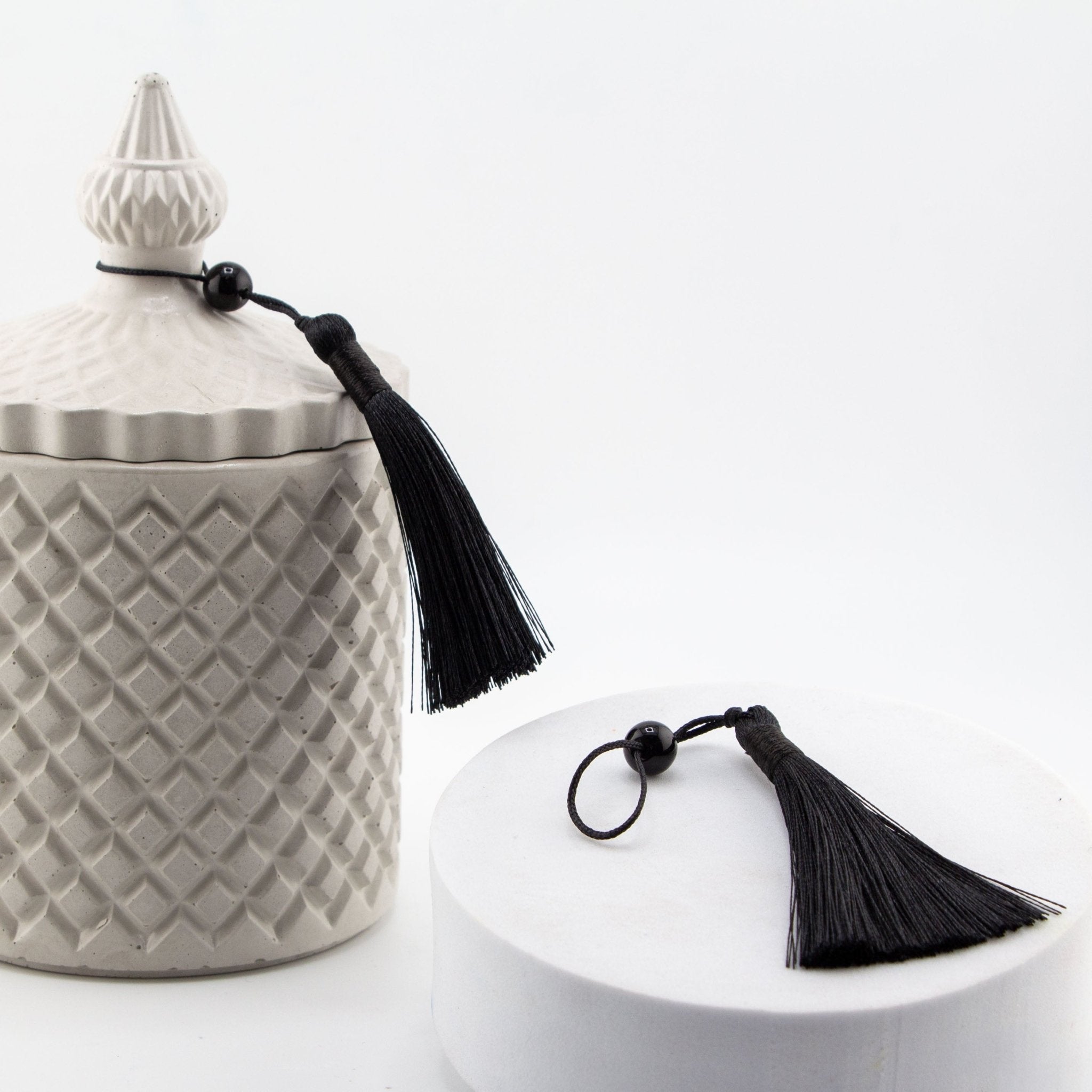 Borlas Chicas Decorativas - Negro para Velas – Tassels de Seda con Cuentas | Accesorios para Vasos de Velas de Lujo