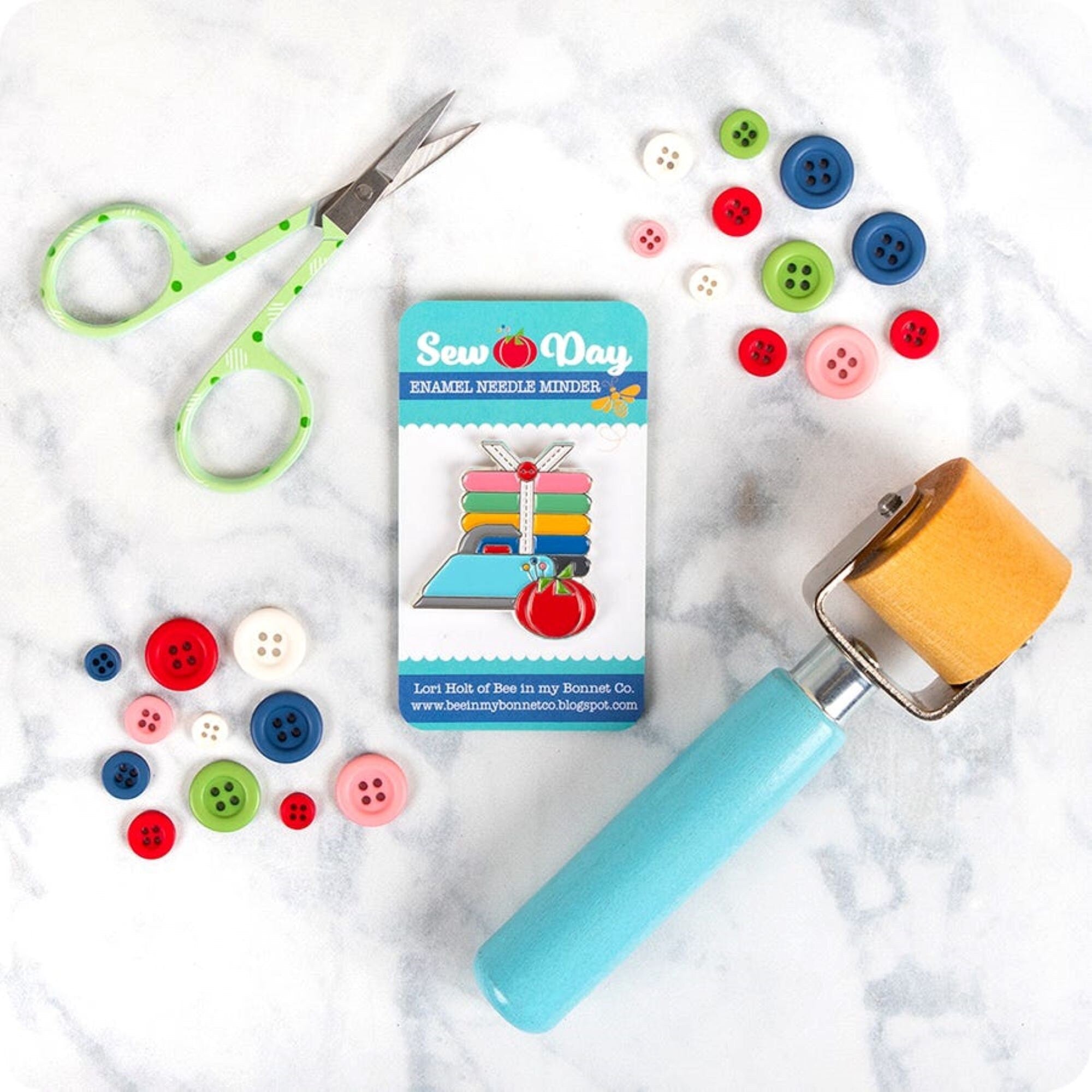 Guardagujas Día de Costura Lori Holt **llega de 19 nov**