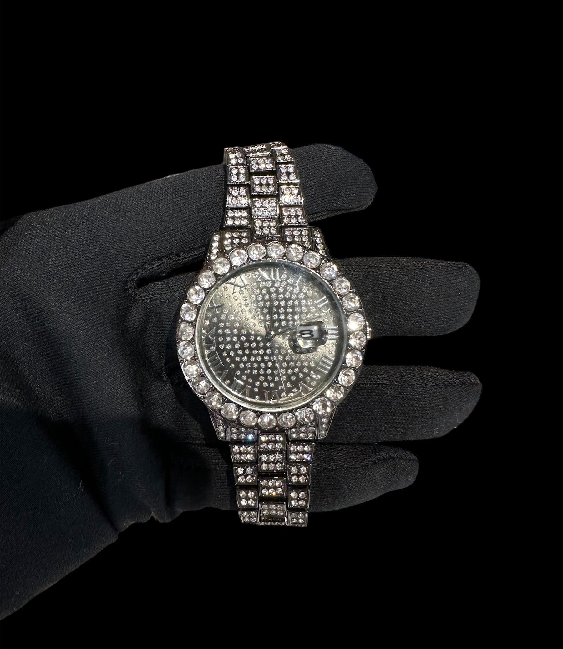 Reloj Negro Zirconias Cara Redondo