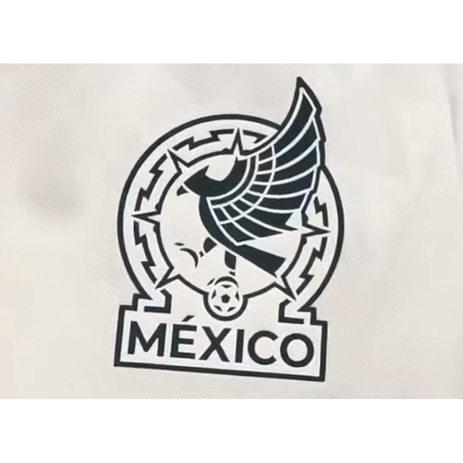 Camiseta deportiva blanca