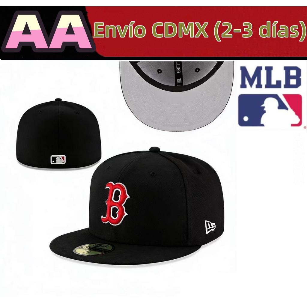 Gorra de béisbol negra y roja