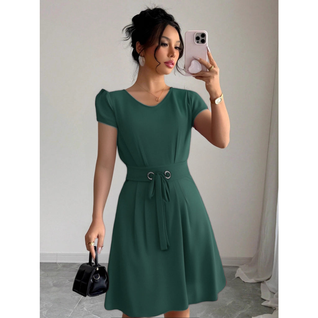 Vestido Largo De Talla Grande Con Tirantes De Color Liso Y Botones, Limpio Y Elegante.