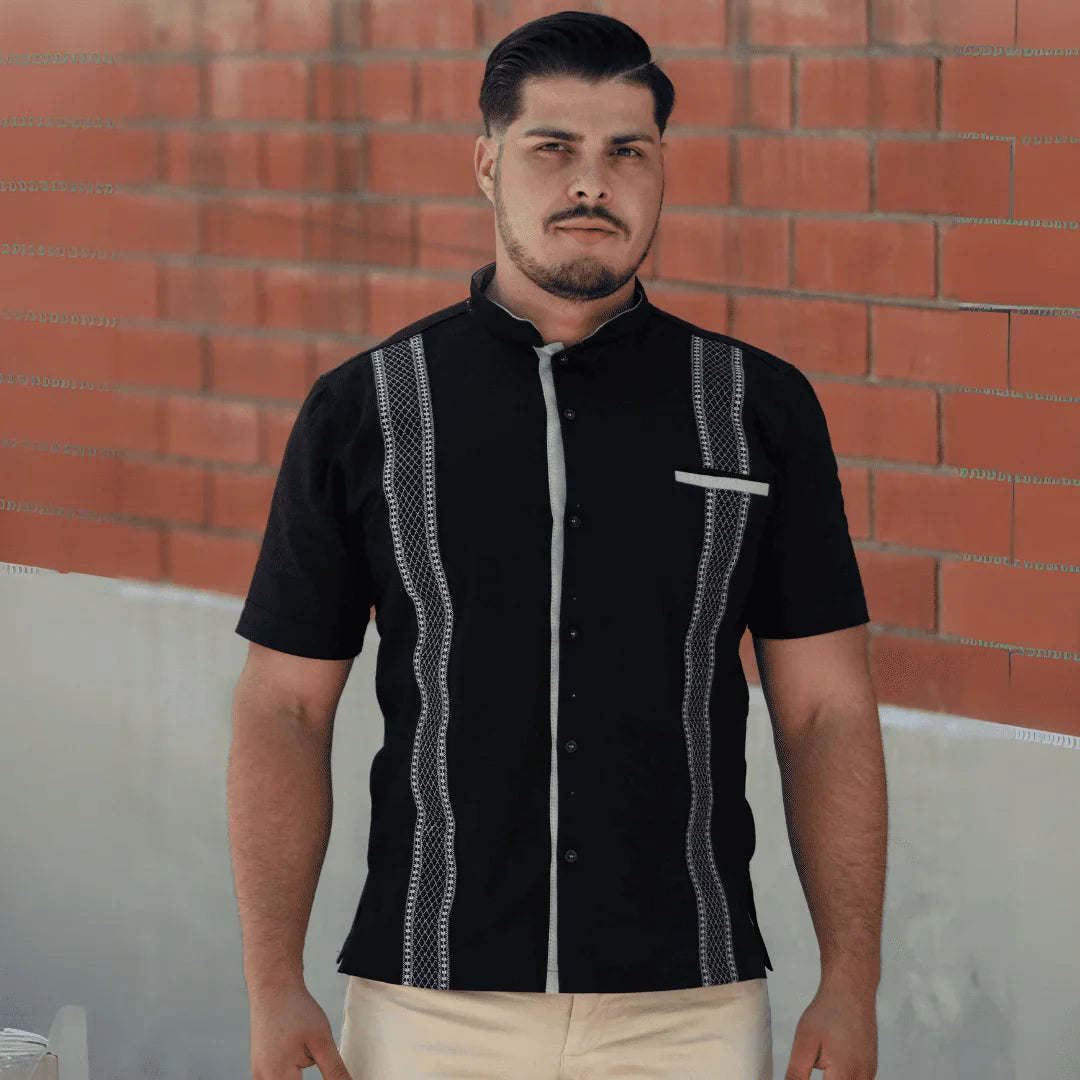 Camisa Guayabera Manga Corta Negra Panal Gris
