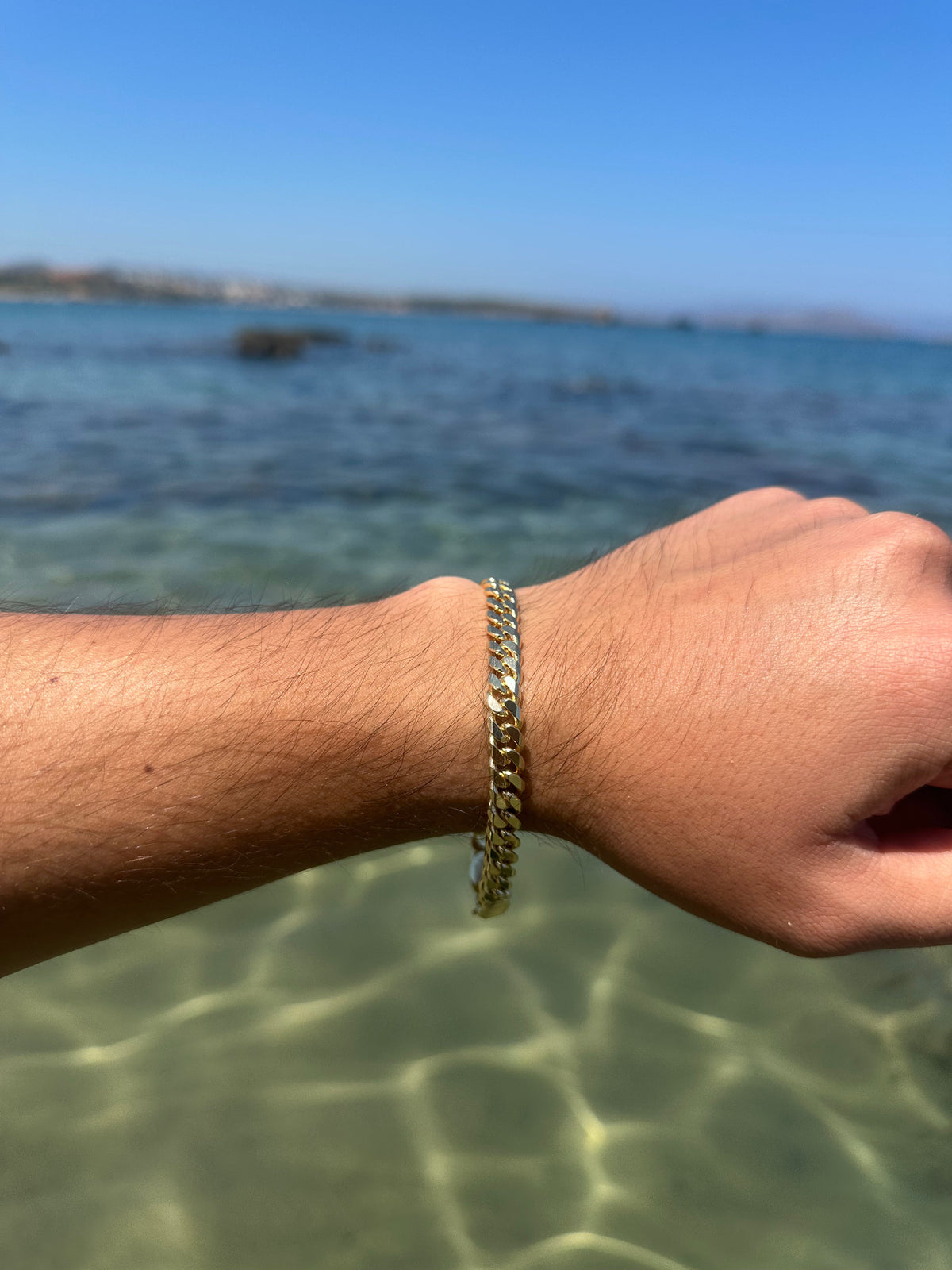 Pulsera Cubana 7.5 mm Oro Laminado 18 K