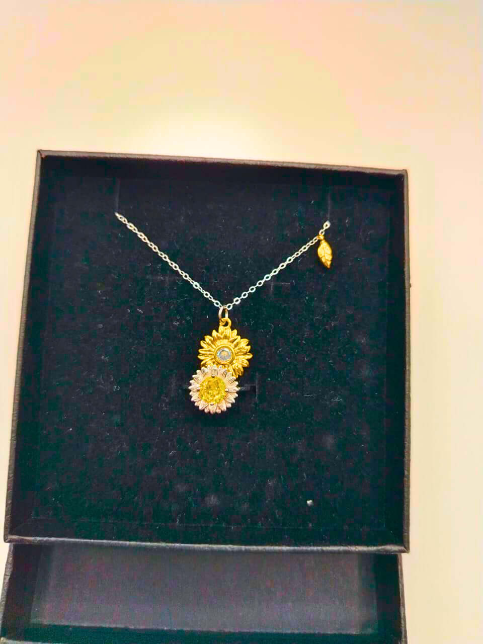 SNR0002 - Collar y Anillo S925 Esterlina Girasol Circonita Cubica Blanca Calenbi