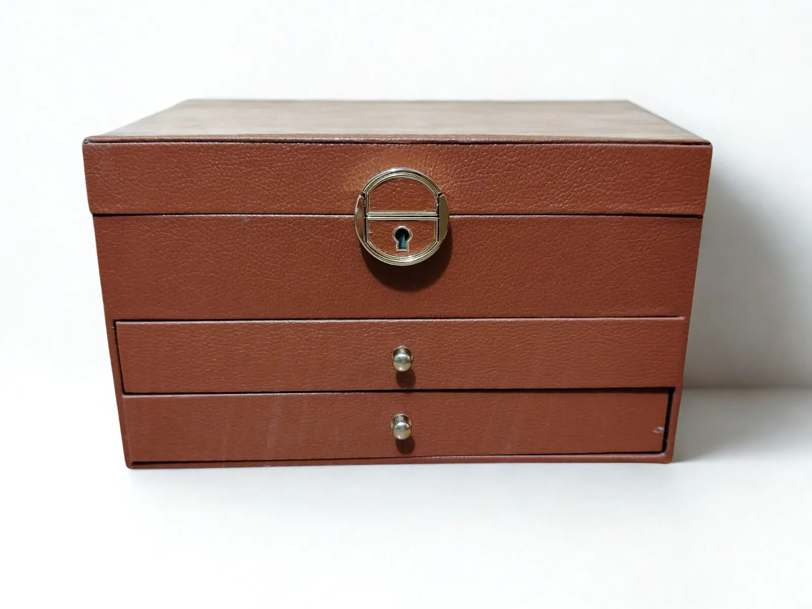 CA0007 - Joyero Mediano Varios Compartimentos Café Calenbi