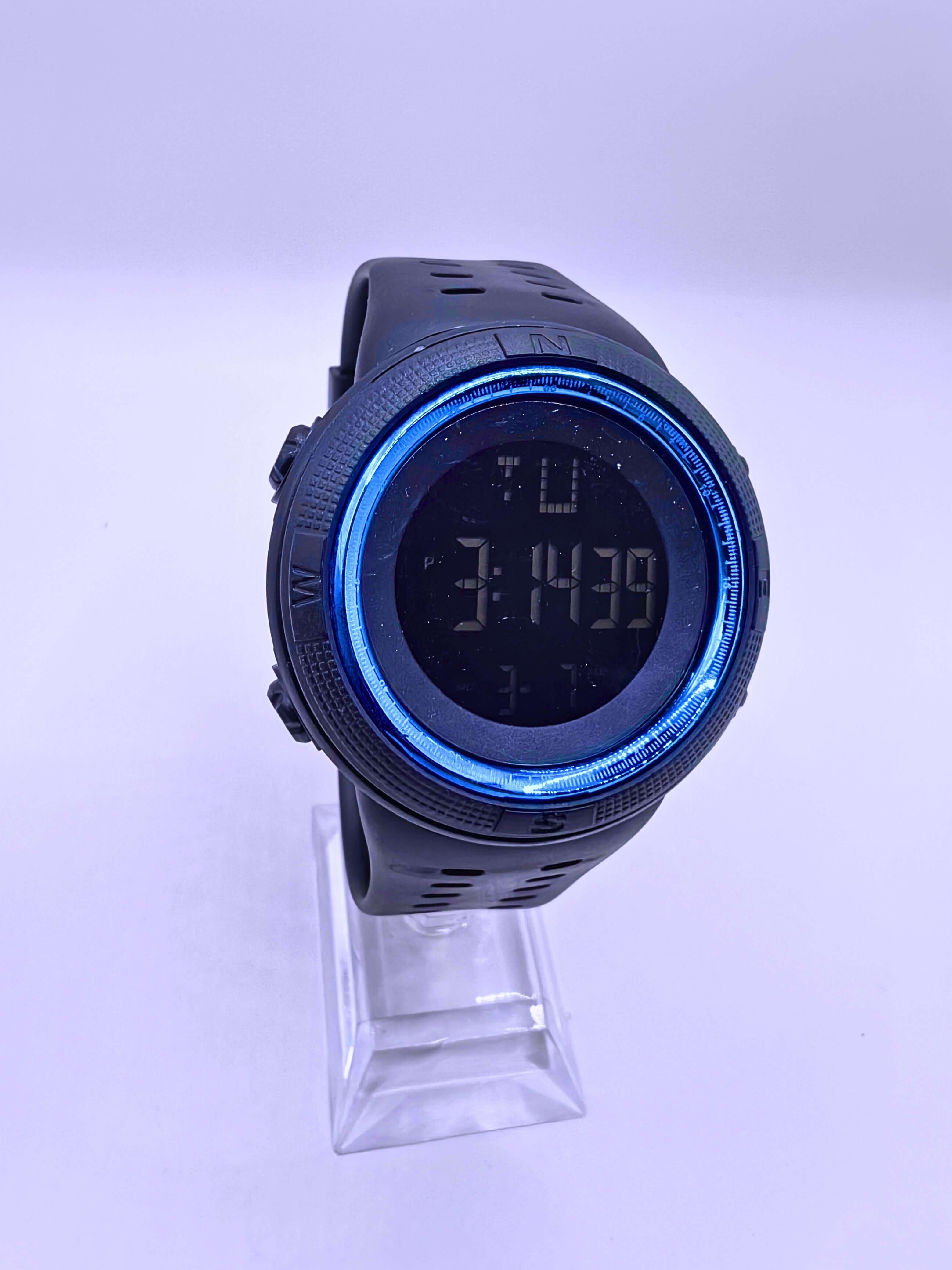 WA0021 - Reloj Digital Deportivo Circulo Azul Cielo Calenbi
